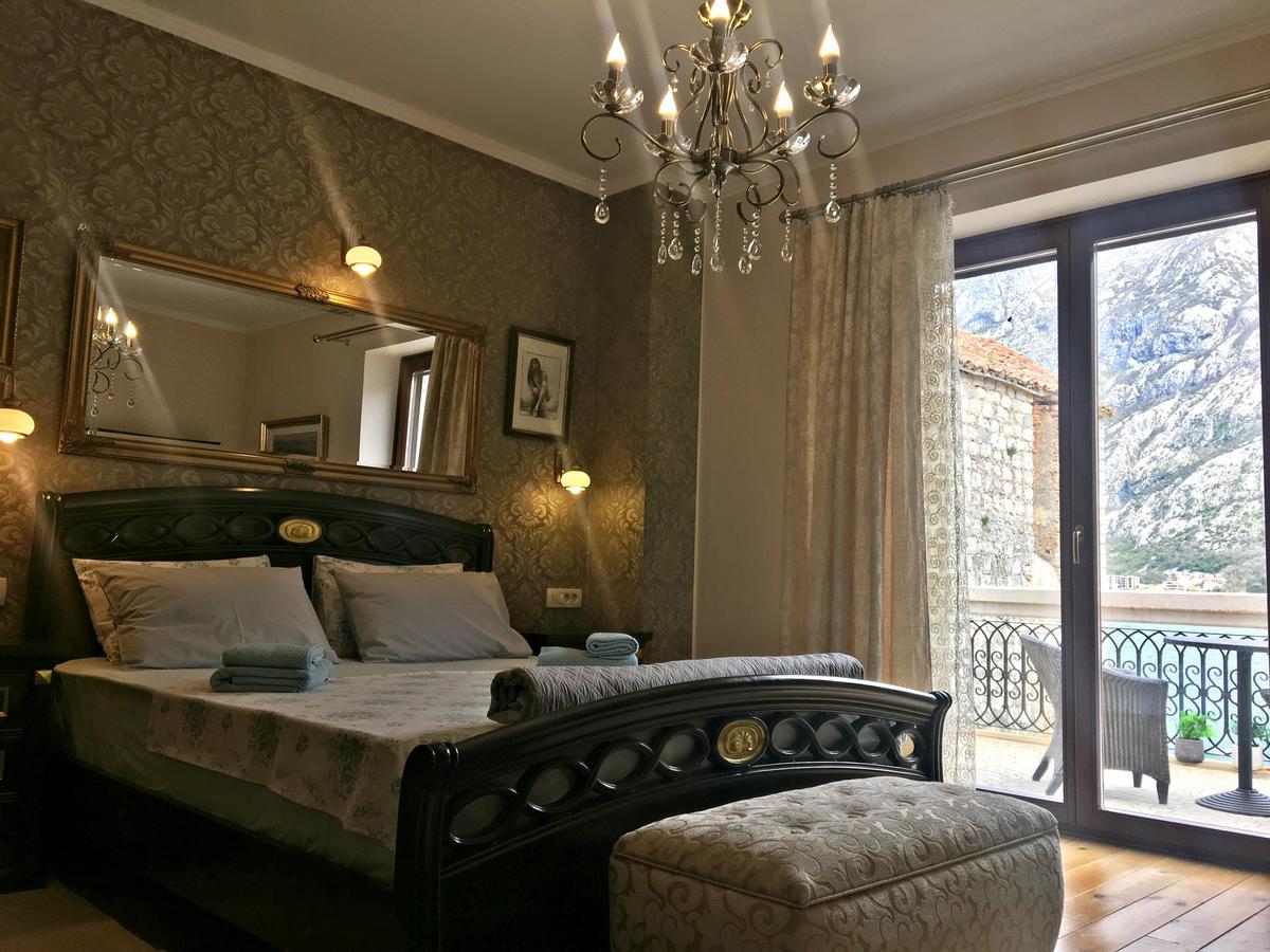 Palazzo Banicevic Luxury Rooms Котор Экстерьер фото
