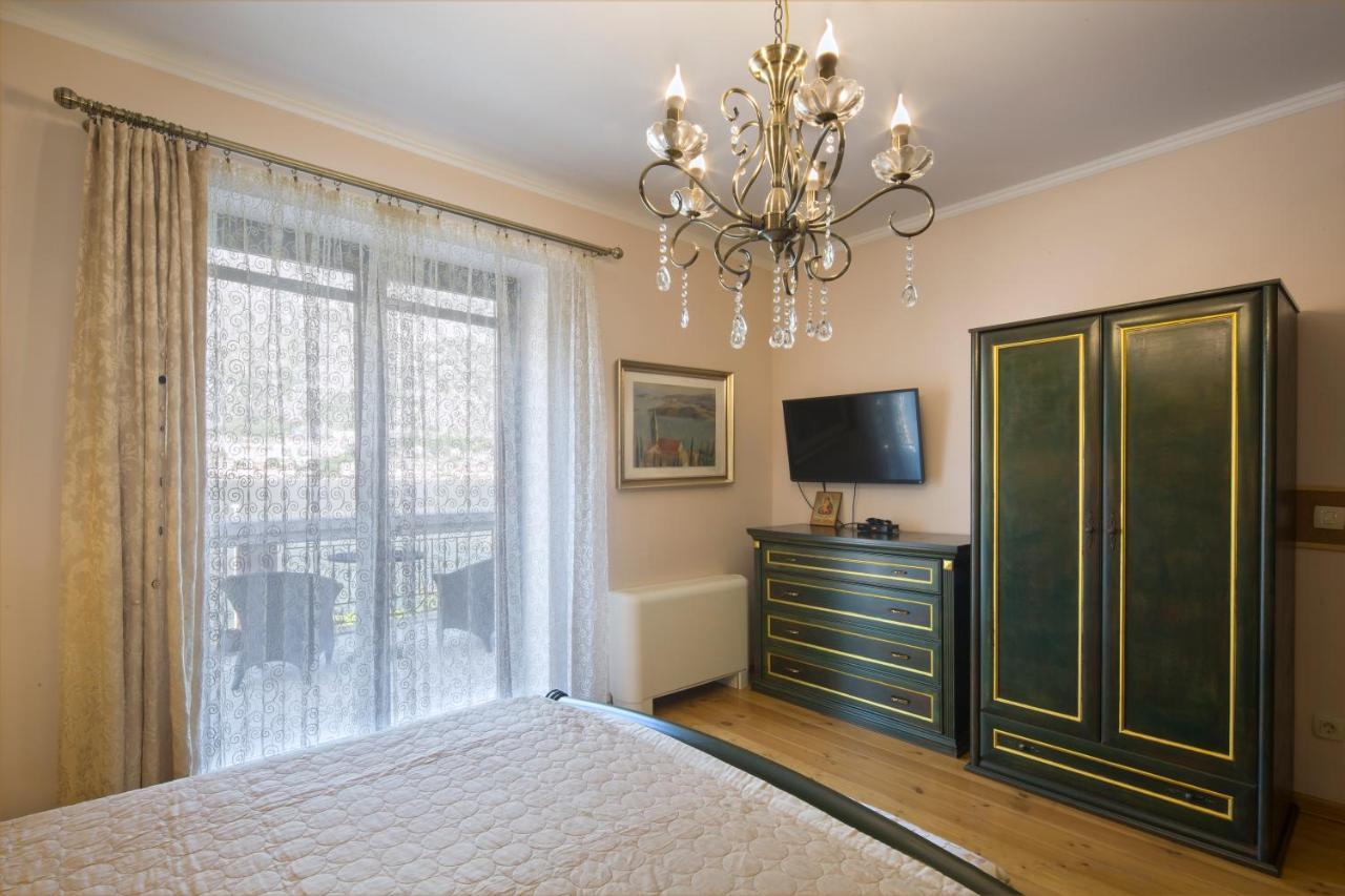 Palazzo Banicevic Luxury Rooms Котор Экстерьер фото