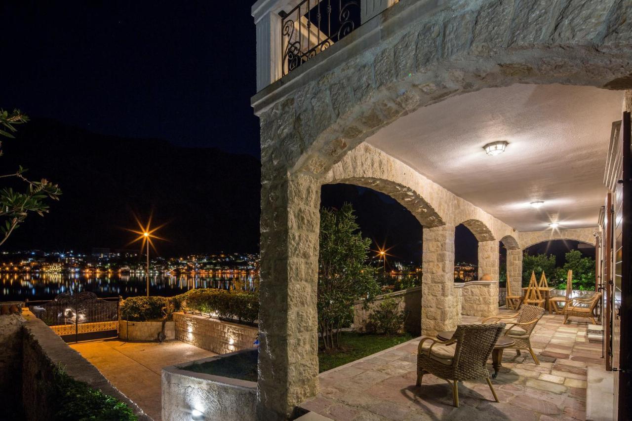 Palazzo Banicevic Luxury Rooms Котор Экстерьер фото